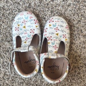 Monkey Feet White Moccasins with Shark Design